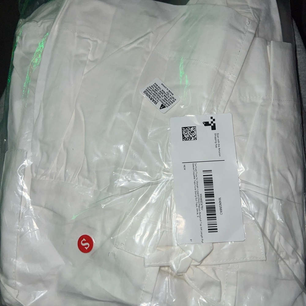 Elegant White Puff Sleeve Blouse - Picture 3 of 6